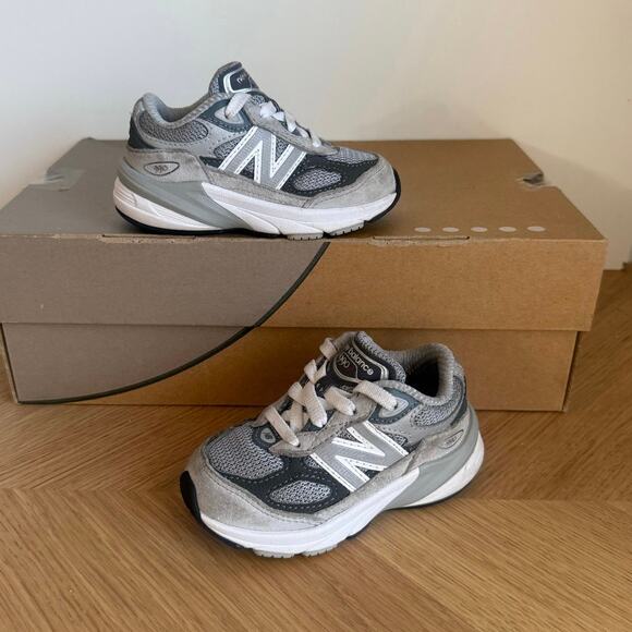 New Balance 990 V6 Grey/White Toddler Sneakers- SZ 6 C - Picture 1 of 14